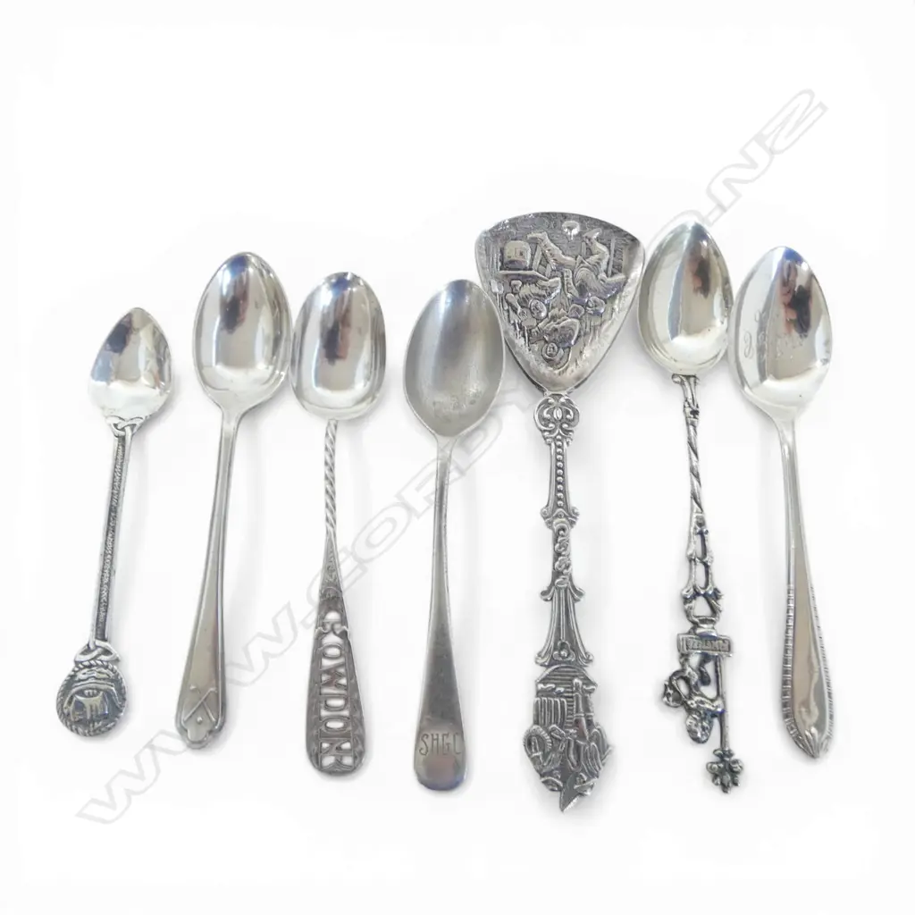 5 STG SILVER TEA SPOONS 58gms + 2 OTHER Image 1++