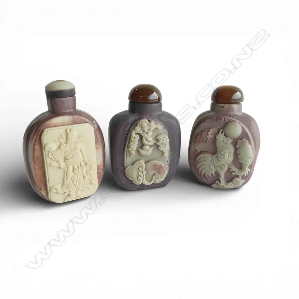 THREE CHINESE CARVED SOAPSTONE SNUFFBOTTLES 80mm (H)  Image 1++