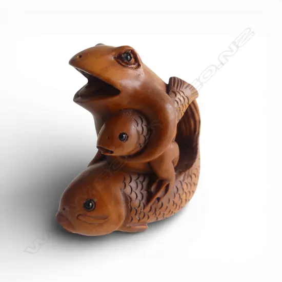 JAPANESE WOOD CARVED NETSUKE of a frog & fish, signed, JADE & STONE