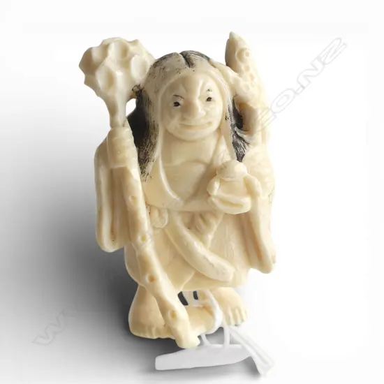 JAPANESE CARVED IVORY NETSUKE signed H.55mm