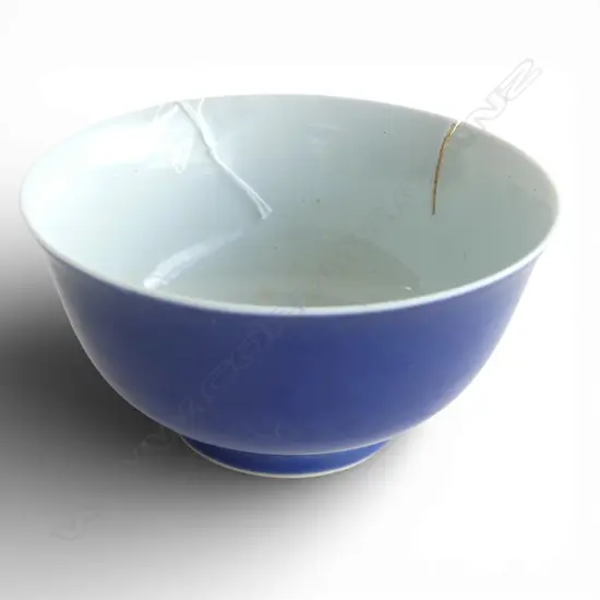 ORIENTAL BOWL, BLUE GLAZE, FIRING FLAW H.65mm, 125mm dia