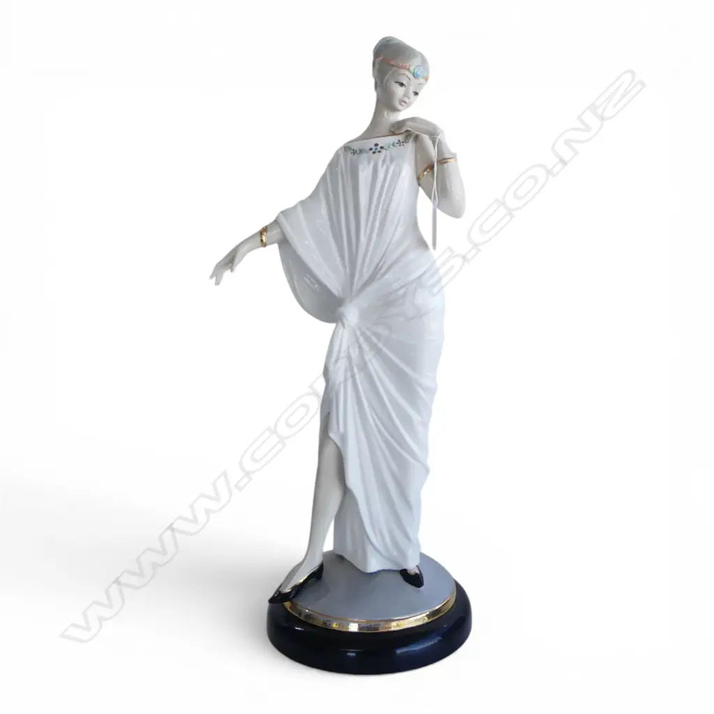 ITALIAN FIGURINE H.470mm Image 1++