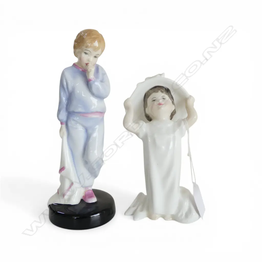 2 ROYAL DOULTON FIGURINES; SLEEPY DARLING & MAKE BELIEVE H.180mm Image 1++