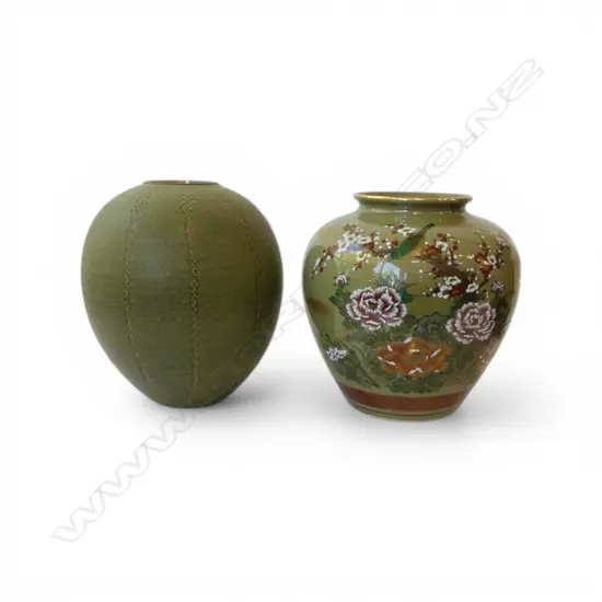 2 GREEN VASES H.250mm