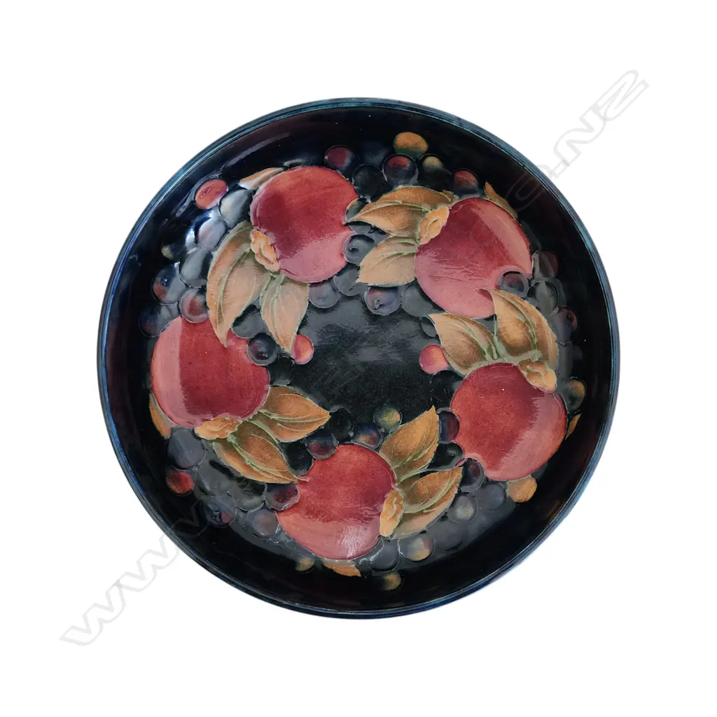WILLIAM MOORCROFT POMEGRANATE BOWL, BASE STAMPED TUDRIC Image 1++