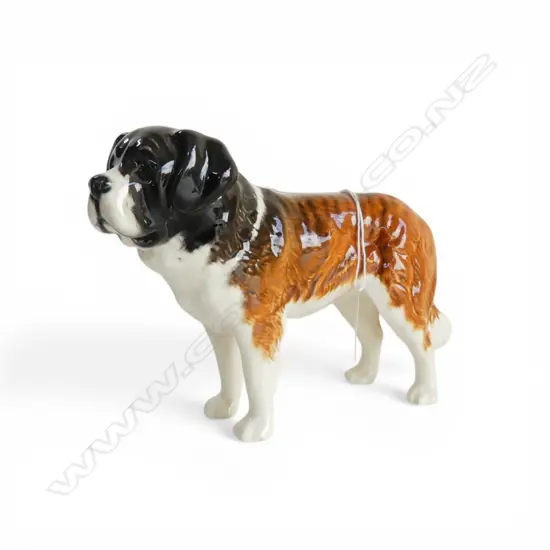BESWICK ST BERNARD DOG L.200mm