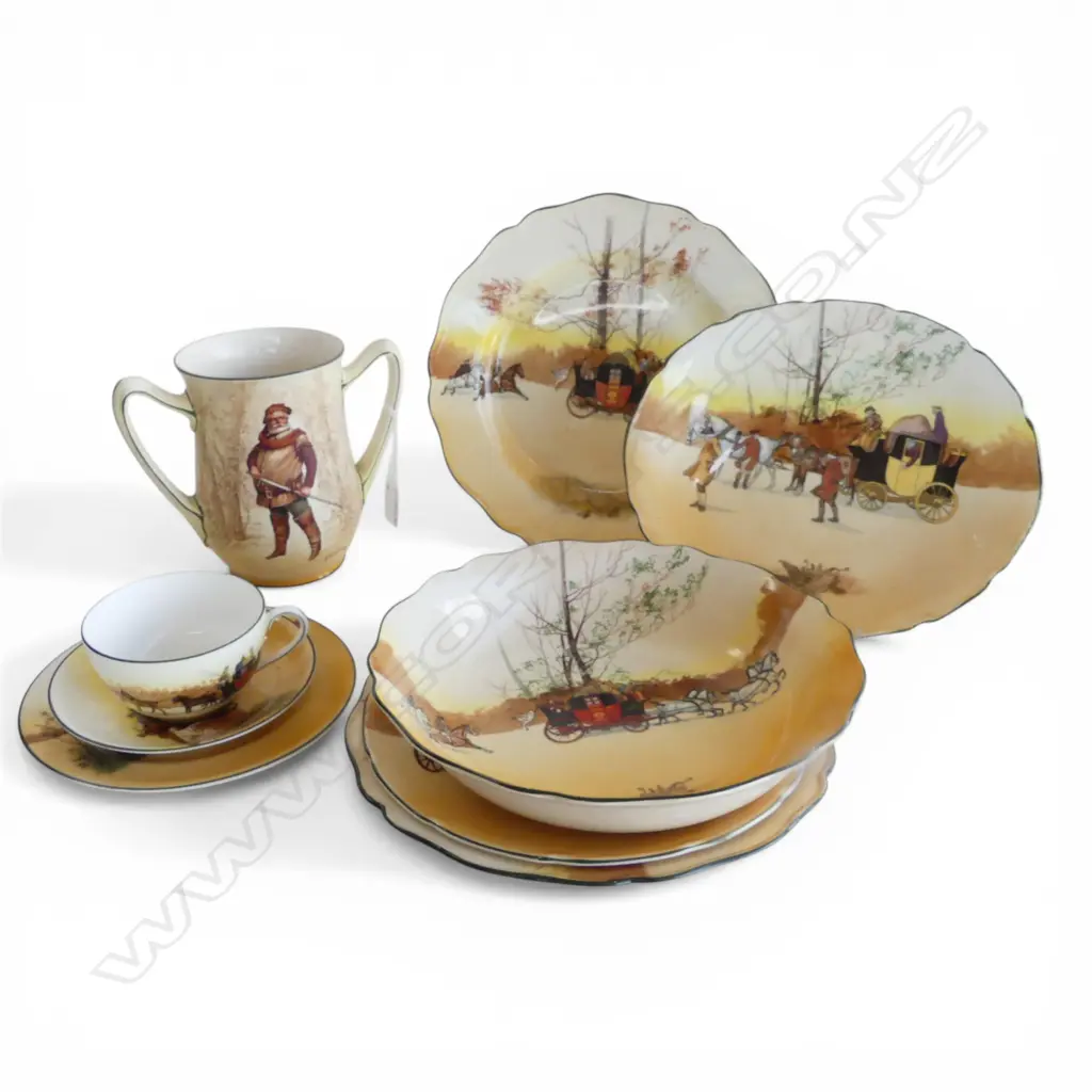 7 PCES ROYAL DOULTON; 6 PCES COACHING DAYS INCL. TRIO + FALSTAFF VASE H.150mm Image 1++
