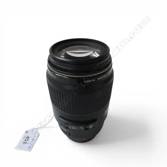 CANON MACRO LENS EF 100mm 1:2.8 L.135mm