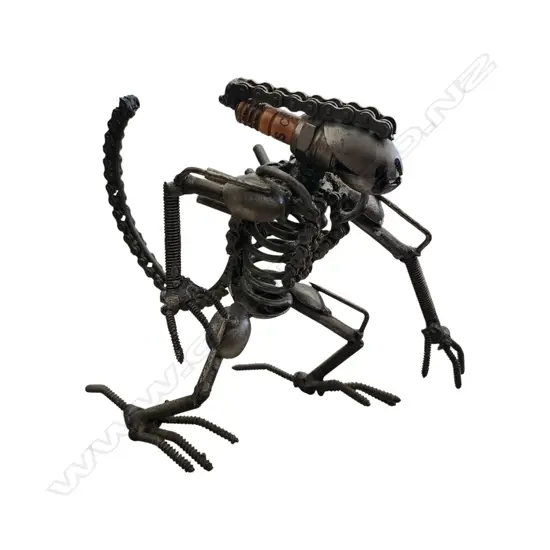 ALIEN XENOMORPH SCRAP METAL SCULPTURE