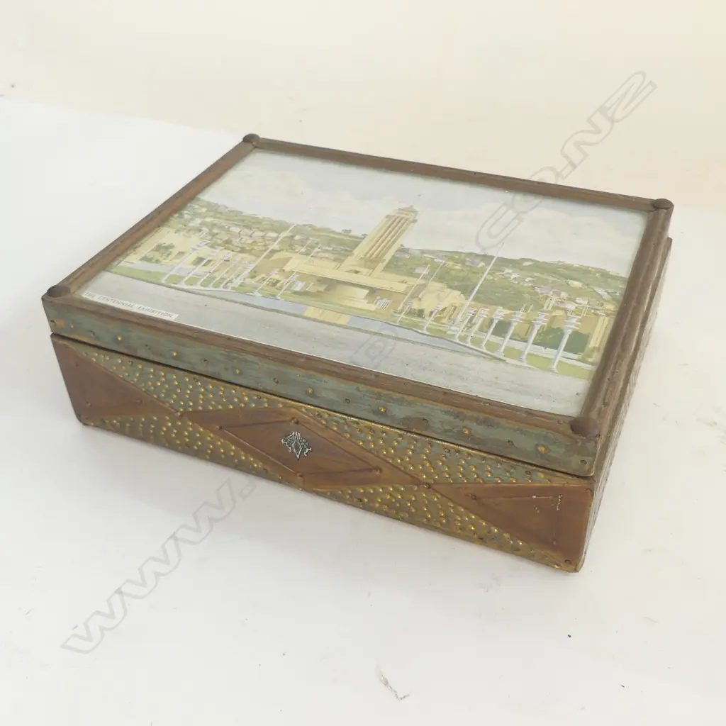 1940 Wellington 'THE CENTENNIAL EXHIBITION' box, Image 1++