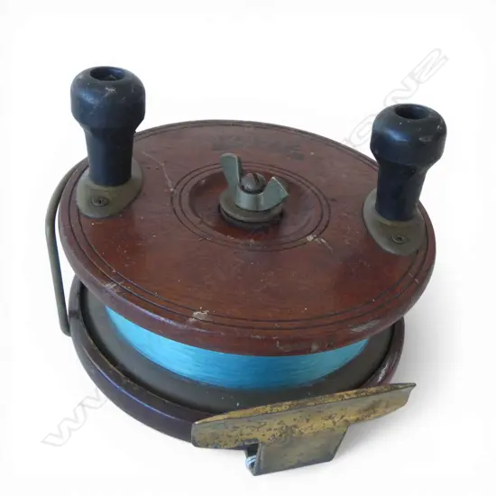 VINTAGE PEETZ MID 20thC OAK WOOD REEL