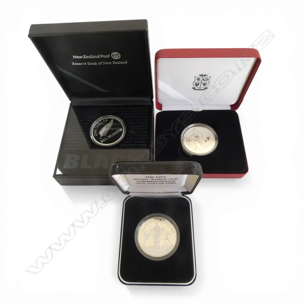 3 CASED N.Z. RUGBY CASED PROOF COINS (83.84gms)... Image 1++