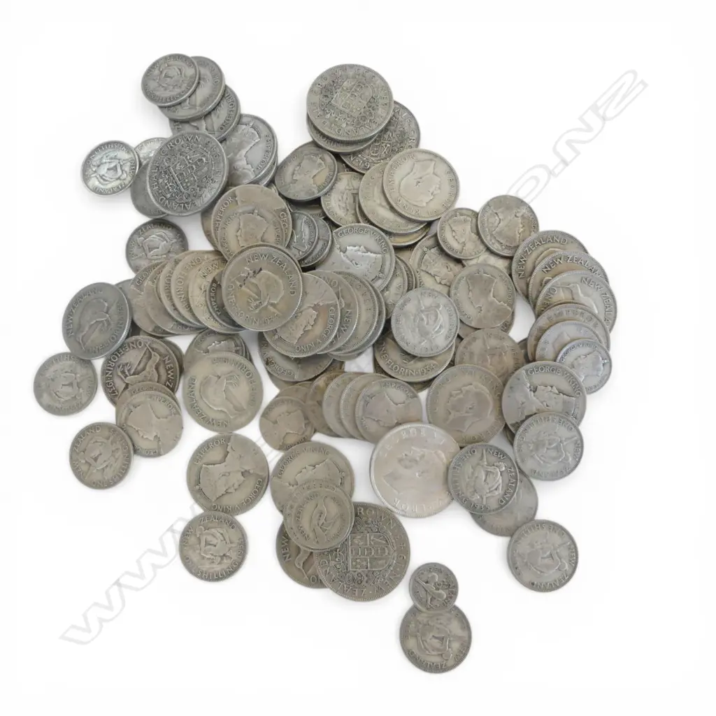 COLLECTION OF VINTAGE NZ 50% SILVER COINS APPROX. 860gms Image 1++