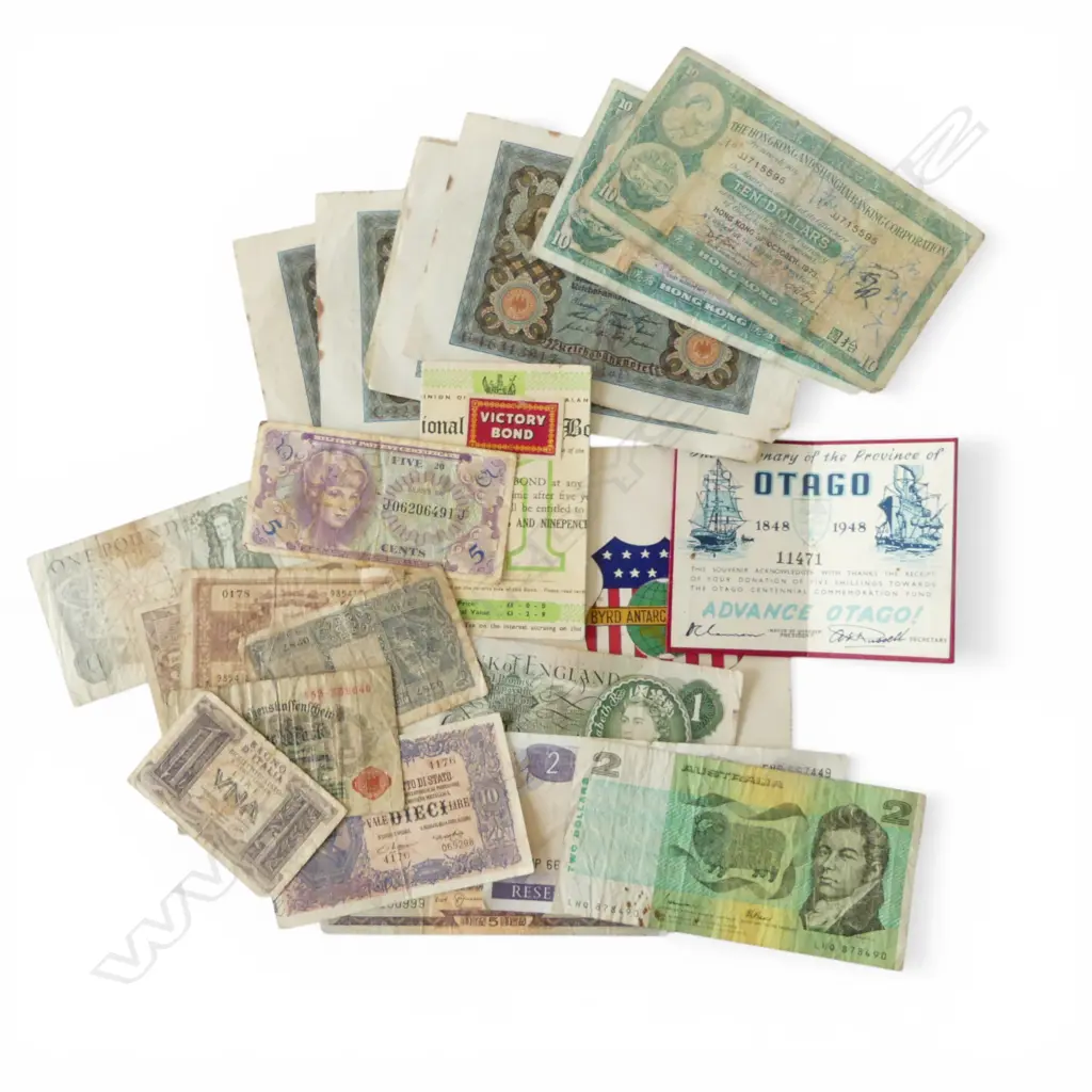 COLLECTION OF VINTAGE WORLD BANK NOTES & EPHEMERA Image 1++