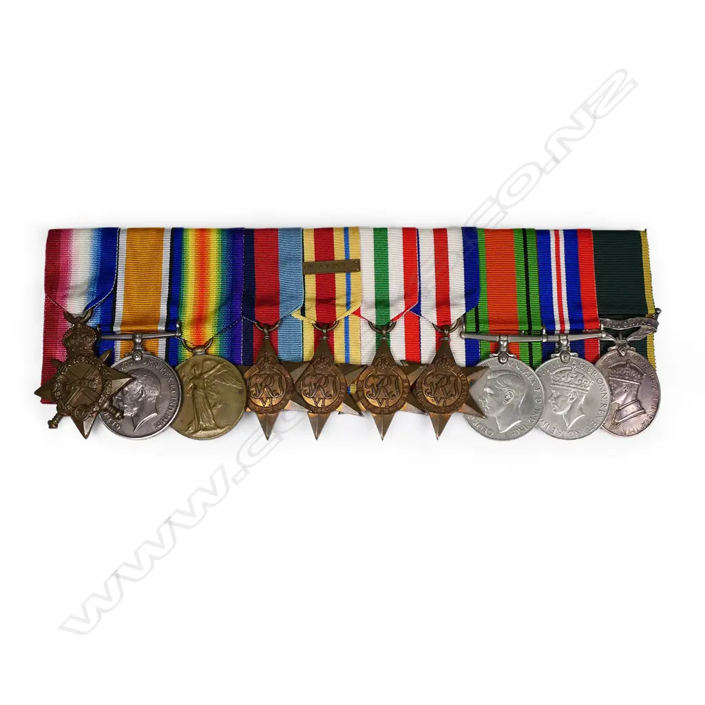 10 MEDAL GROUP WWI + WWII TO 3031 J.E. EDMONDS ROYAL HIGHLANDERS includes Image 1++