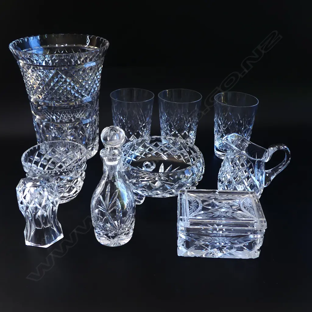 ASST. CUT CRYSTAL, sml box faulted Image 1++