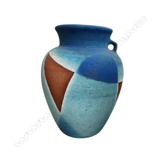 CERAMIC VASE W ABSTRACT DESIGN