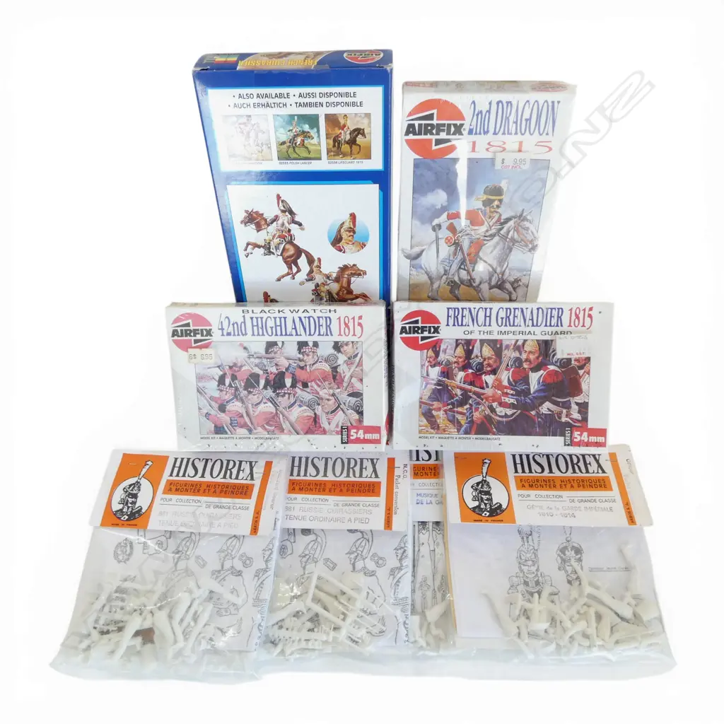 4 HISTOREX PLASTIC NAPOLEONIC FIGURES in original packaging + 4 BOXED AIRFEX MODELS Image 1++