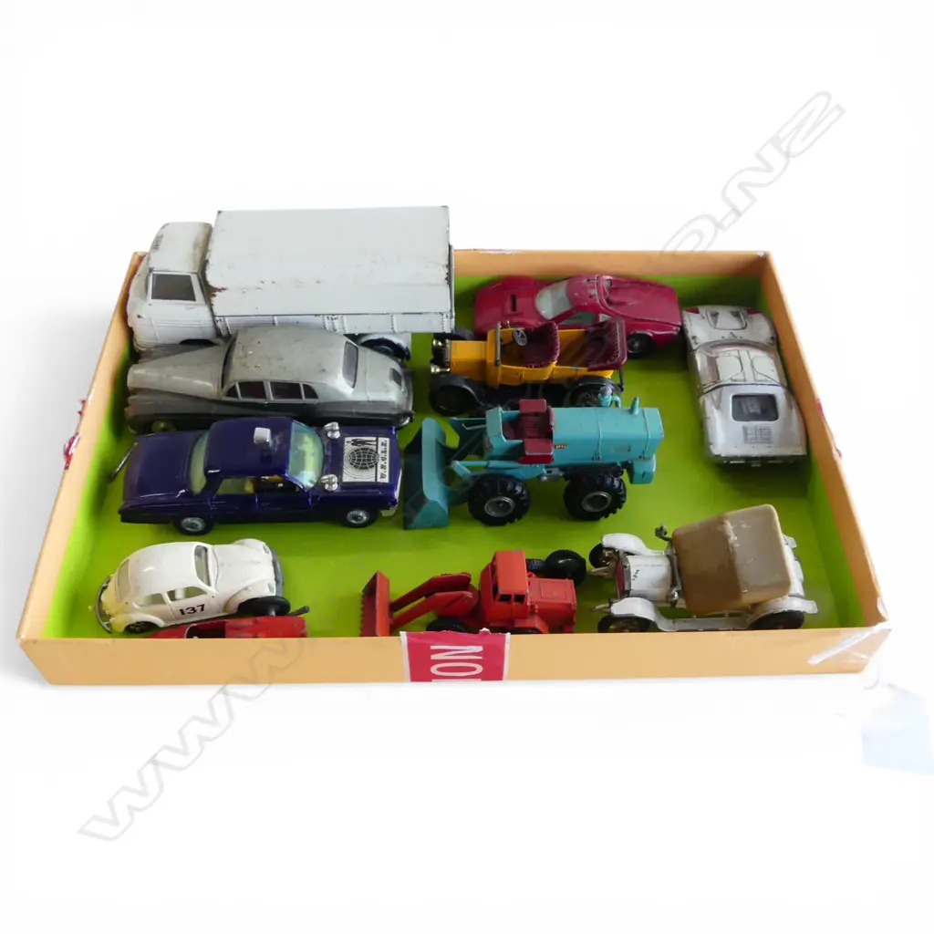 11 VINTAGE TOY CARS Image 1++