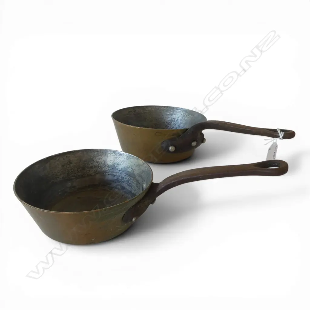 2 FRENCH COPPER PANS 205mm dia Image 1++