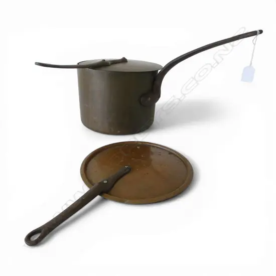 HEAVY OLD COPPER PAN H.180mm, 230mm dia + 2 LIDS