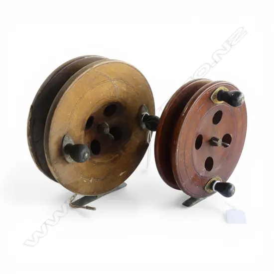 2 VINTAGE EARLY 20thC OAK WOOD REELS