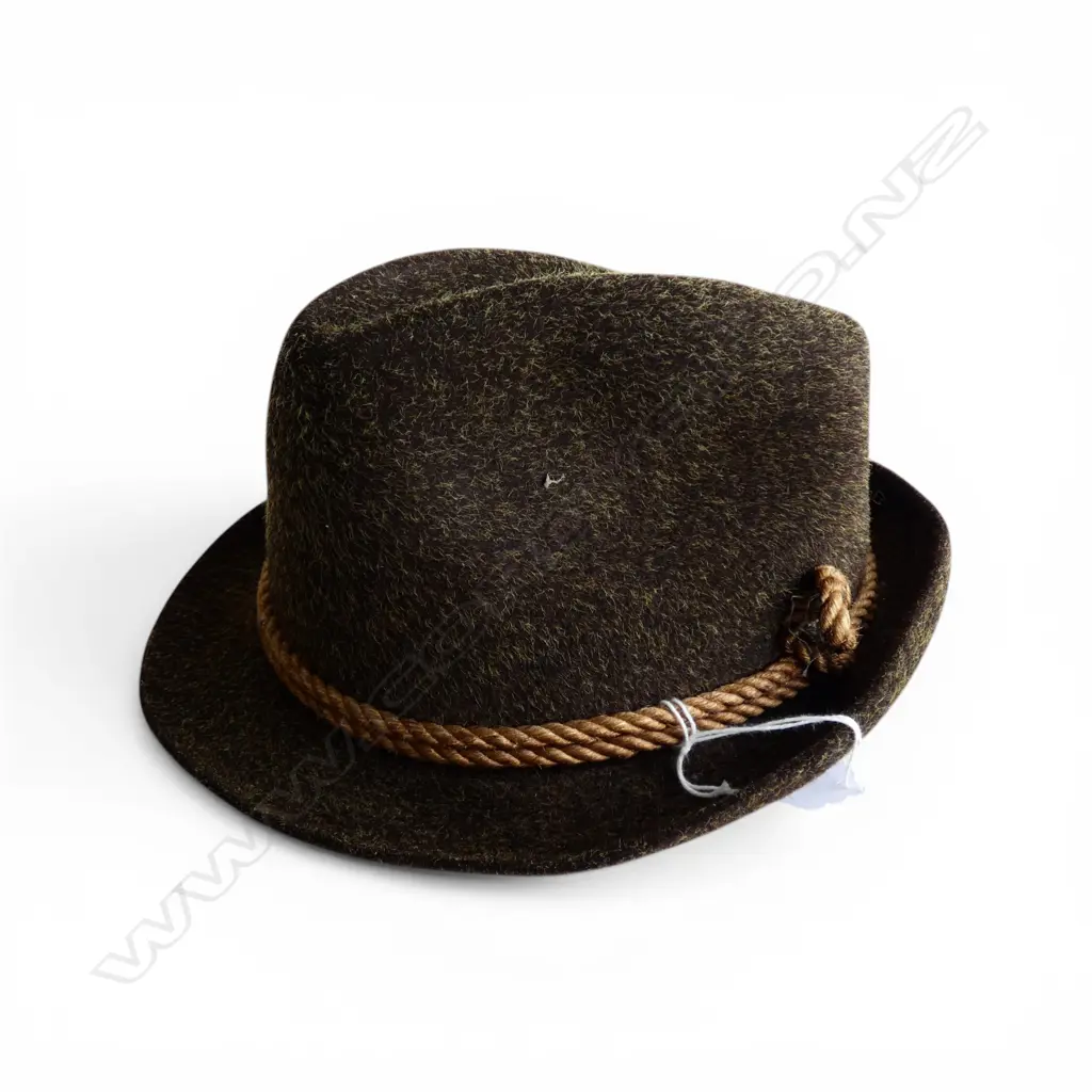 VINTAGE brown felt Tyrolean or Alpine style fedora HAT 'BARRATTS' of BLENHEIM also labelled 'Westminster by Dreister' Image 1++