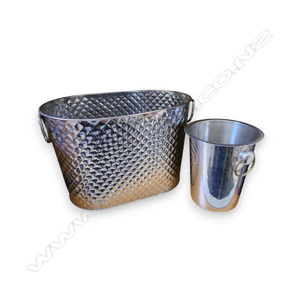 2 ICE BUCKETS 400 x 270 AND SMALLER H.210mm Image 1++