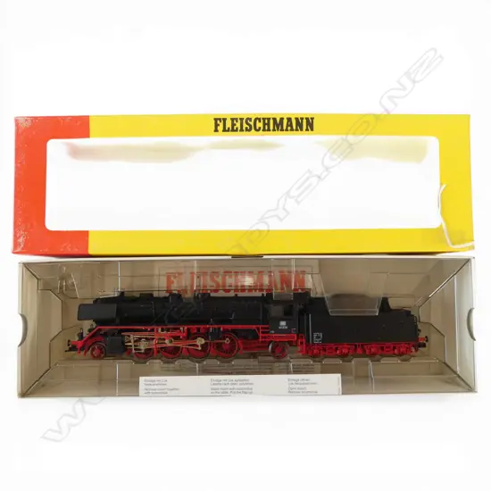 BOXED FLEISHMANN HO DB STEAM LOCOMOTIVE & TENDER 51270 4130