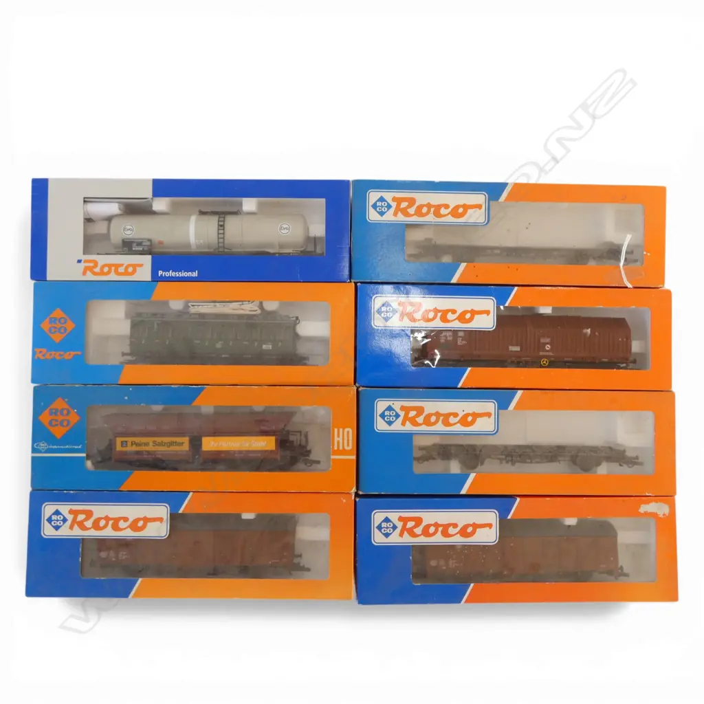 8 ASST. BOXED HO DB ROCO WAGONS ... Image 1++
