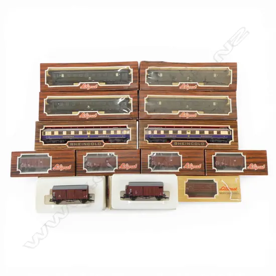 13 ASST. BOXED LILIPUT HO DB WAGONS & COACHES 