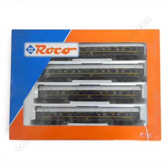 BOXED ROCO HO DB 4 COACH SET 4405 