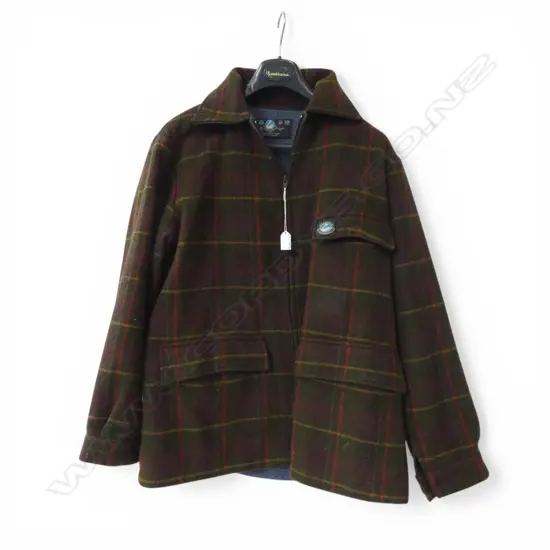 VINTAGE SWANDRI JACKET 