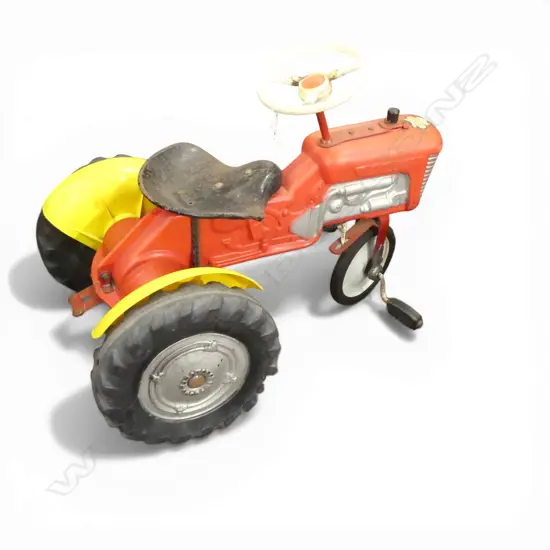 VINTAGE TRIANG TRIKE TRACTOR H.540mm