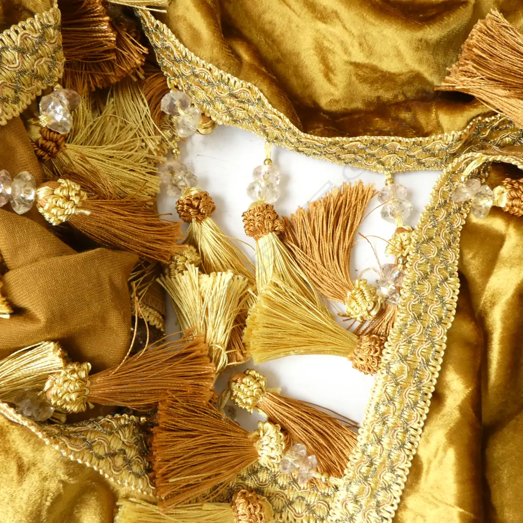 VELVET CURTAIN SWAG TRIM Image 1++