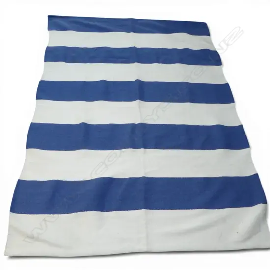 NAVY BLUE AND WHITE STRIPED RUG 2200 x 1600 mm