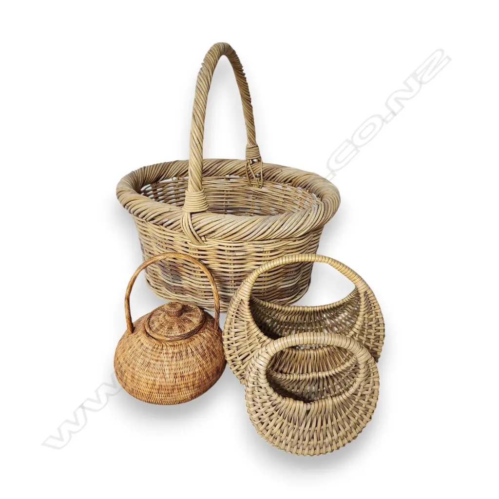 4 BASKETS; LARGEST 600 x 600 mm, 2 BANANA BASKETS AND BUKA BASKET Image 1++
