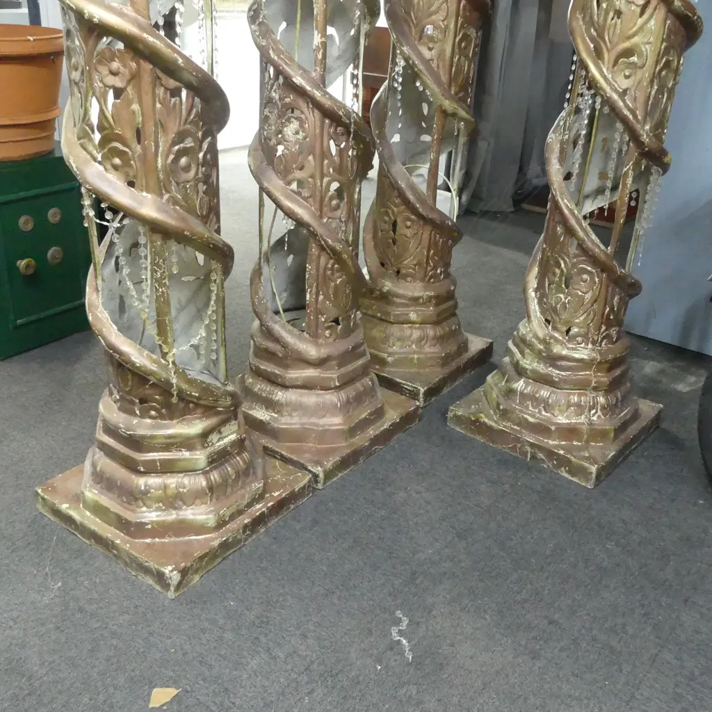 4 FIBREGLASS COLUMNS H.2360mm Image 1++