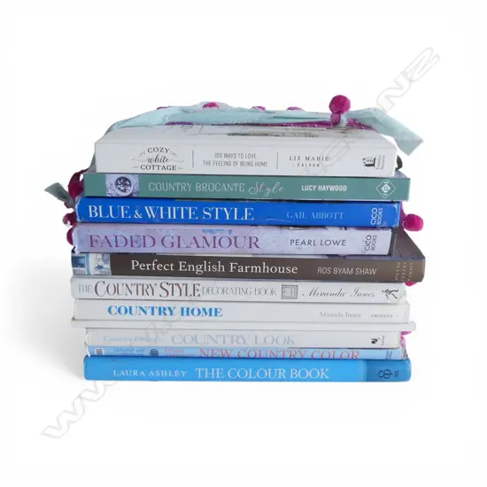 10 INTERIOR DESIGN BOOKS