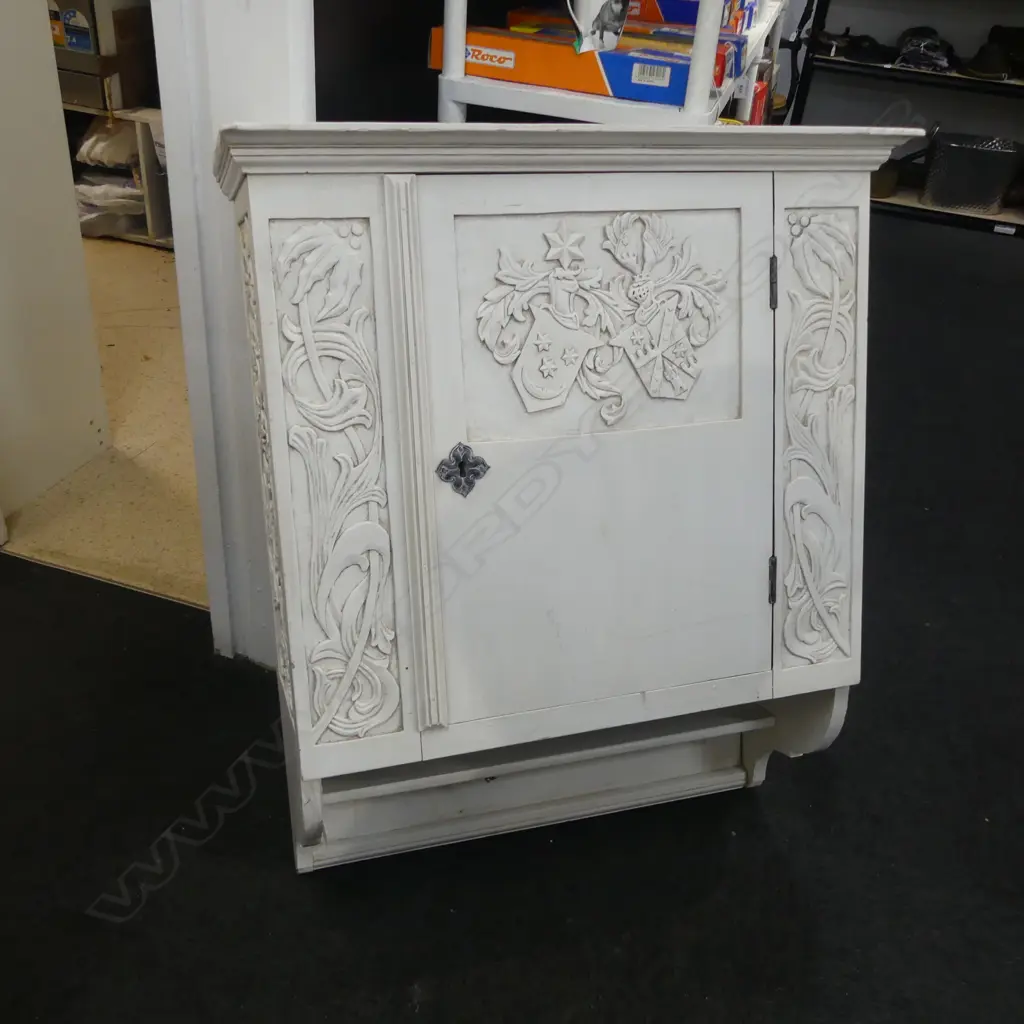 WHITE PAINTED  FRENCH WALL CABINET w. carved panels 770x290x980mm Image 1++