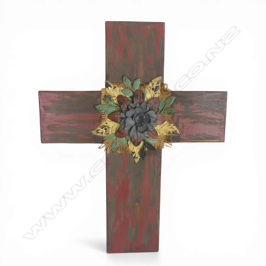 WOOD WALL HANGING CROSS WITH METAL FLOWERS DECORATIONS, H.450MM Image 1++