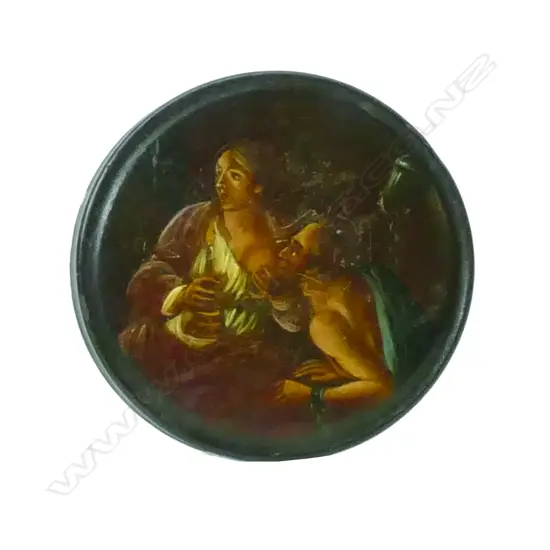 A Georgian circular papier-mâché table snuff box