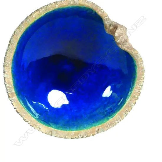 Len Castle Avian bowl