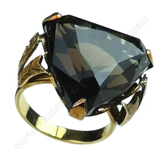 A retro 14ct. gold smoky quartz ring