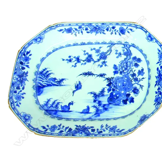 An 18thC Chinese export ware blue and white ashette