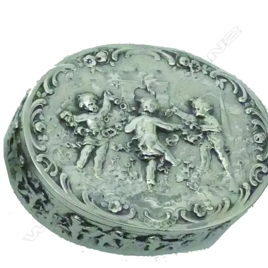 A 19thC Dutch silver oval box