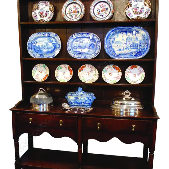 A well proportioned Georgian oak dresser