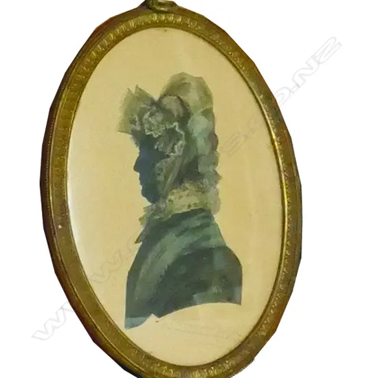 ANTIQUE SILHOUETTE PORTRAIT