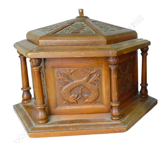 A native timber work box