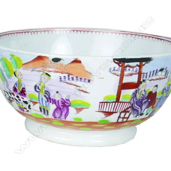 A Georgian New Hall slop bowl